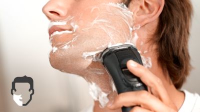 Get a comfortable dry or refreshing wet shave with Aquatec