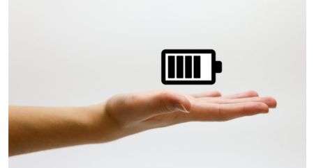 built-in 5 hours battery for cable-free projection