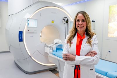 Dr. Maldonado in front of a Philips BlueSeal at Vida Imaging, Puerto Rico 