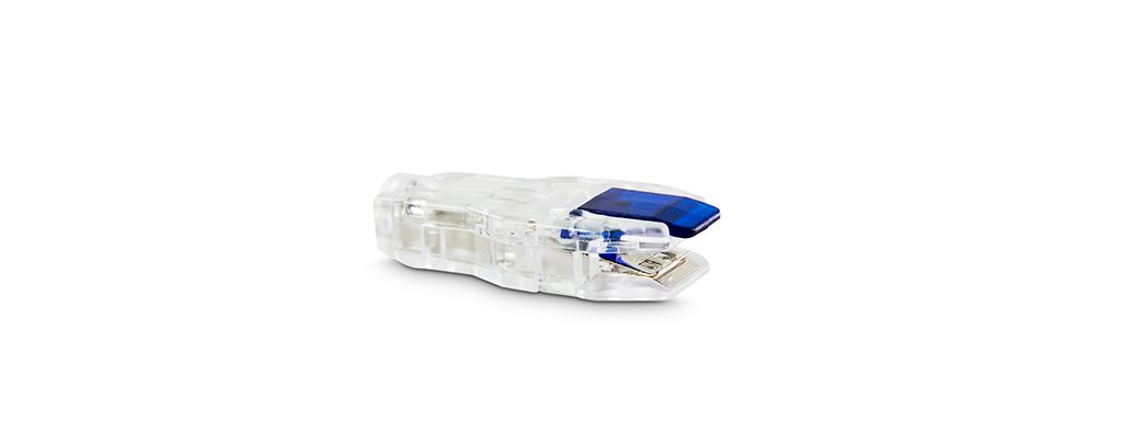 	
989803166031 Cear tab snap adapter; standard product photo, single snap adapter