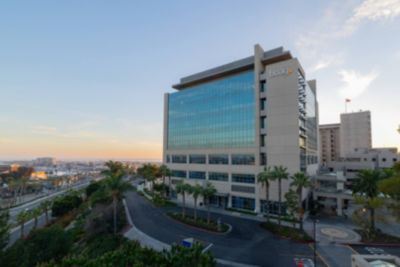 Exterior view of Hoag hospital building in Newport Beach