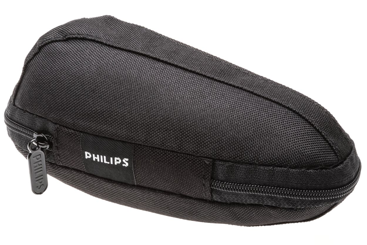 A pouch to safely store your shaver.