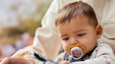 Các lỗ thông khí siêu lớn giúp da bé “thở” dễ dàng
