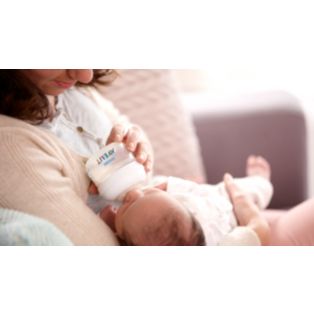 Avent Baby Bottles Baby bottle with ultra-soft, natural-feel teat