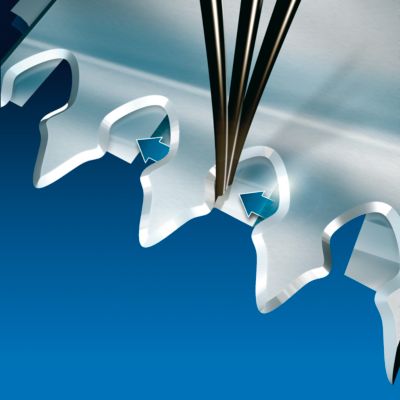 SteelWave self-sharpening blades for precise results