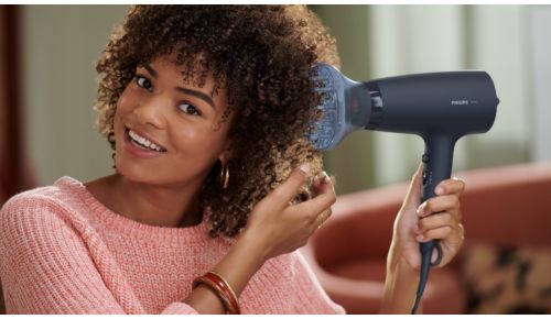 Aggiunge volume ottimizzando la consistenza, i ricci e l'elasticità