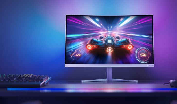 Evnia Curved Fast VA Gaming monitor