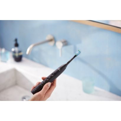 ExpertResults 7000 Sonic electric toothbrush HX7533/04 | Philips