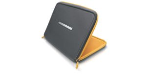 Wide mouth, easy to slip your netbook in