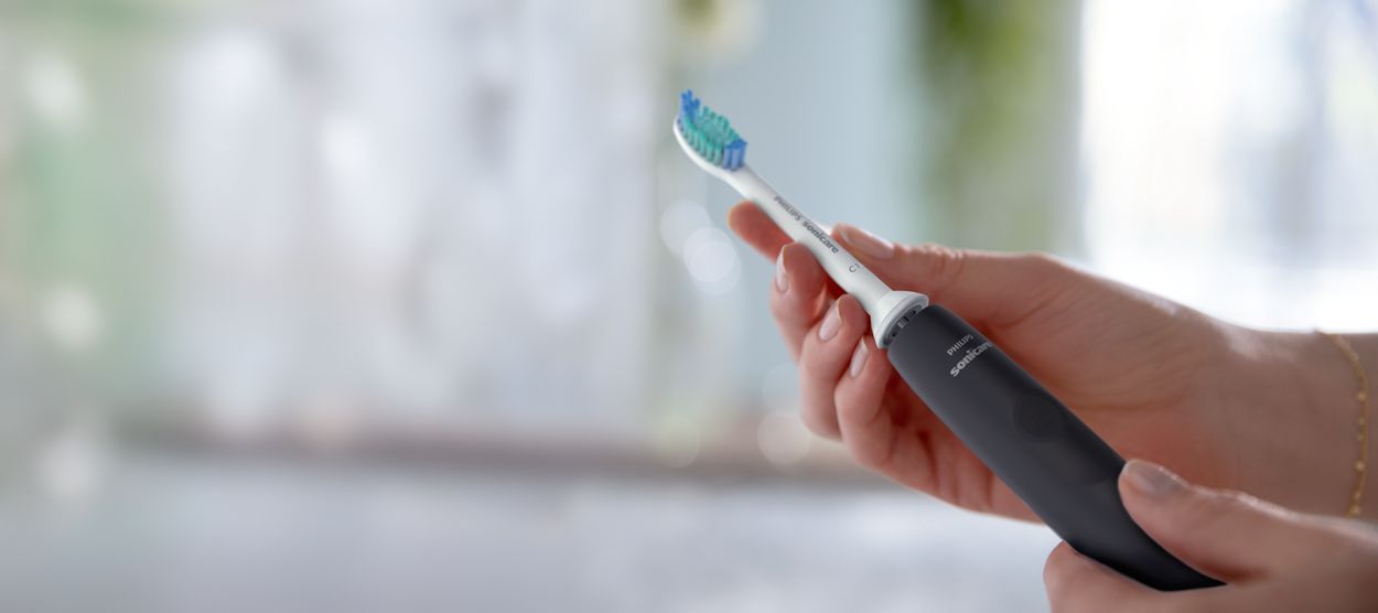 3100 Series Sonic electric toothbrush HX3681/04 | Sonicare