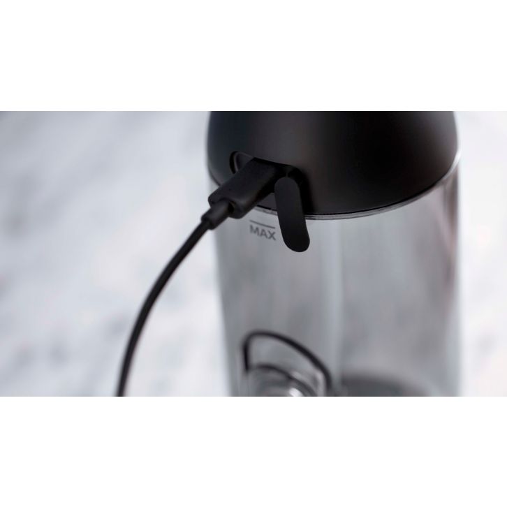 Flossing reinvented with QuadStream technology