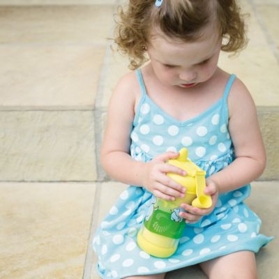 Ideal for out and about, keeps drinks fresh