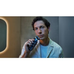 Limited Edition 9000 Series Space-Grade Steel Electric Shaver