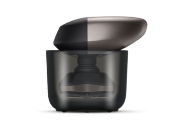 Premium shaver with deluxe accessories