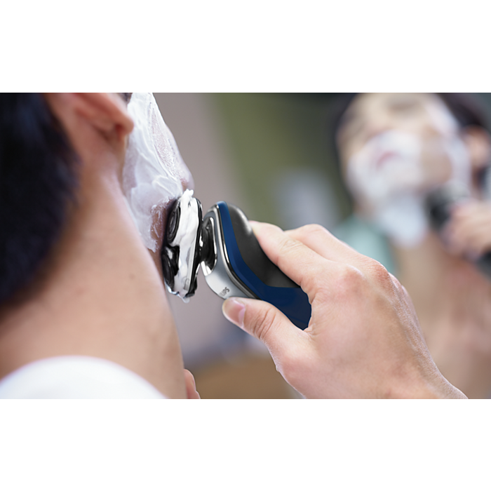 Shaver series 5000 ウェット&ドライ電気シェーバー S5215/06 Shaver series 5000 ウェット&ドライ電気シェーバー S5215/06
