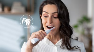Built-in pressure sensor protects your teeth and gums