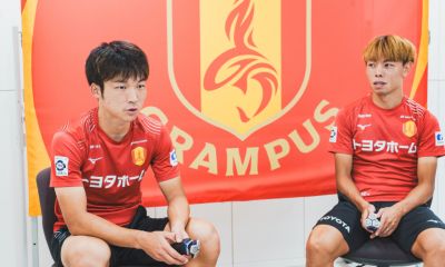 プロの身だしなみを振り返りながら笑顔に語る名古屋グランパスのチームメイト