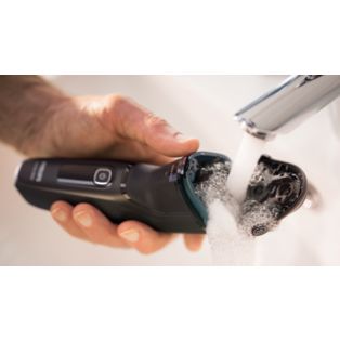 Shaver series 3000 Wet or Dry electric shaver, Series 3000