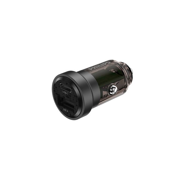 配備 USB-A 和 USB-C 埠的車用充電器