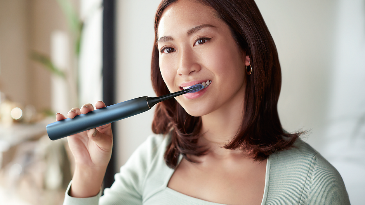 DiamondClean 9000 ダイヤモンドクリーン 9000 HX9911/82 | Sonicare DiamondClean 9000 ダイヤモンドクリーン 9000 HX9911/82 | Sonicare