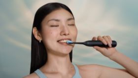 Sonicare Series 5900 Rechargeable toothbrush HX7132/02 | Philips