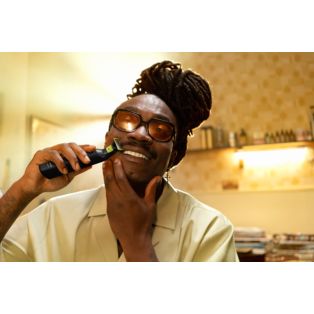 OneBlade Pro 360 Rechargeable shaver and trimmer with accessories