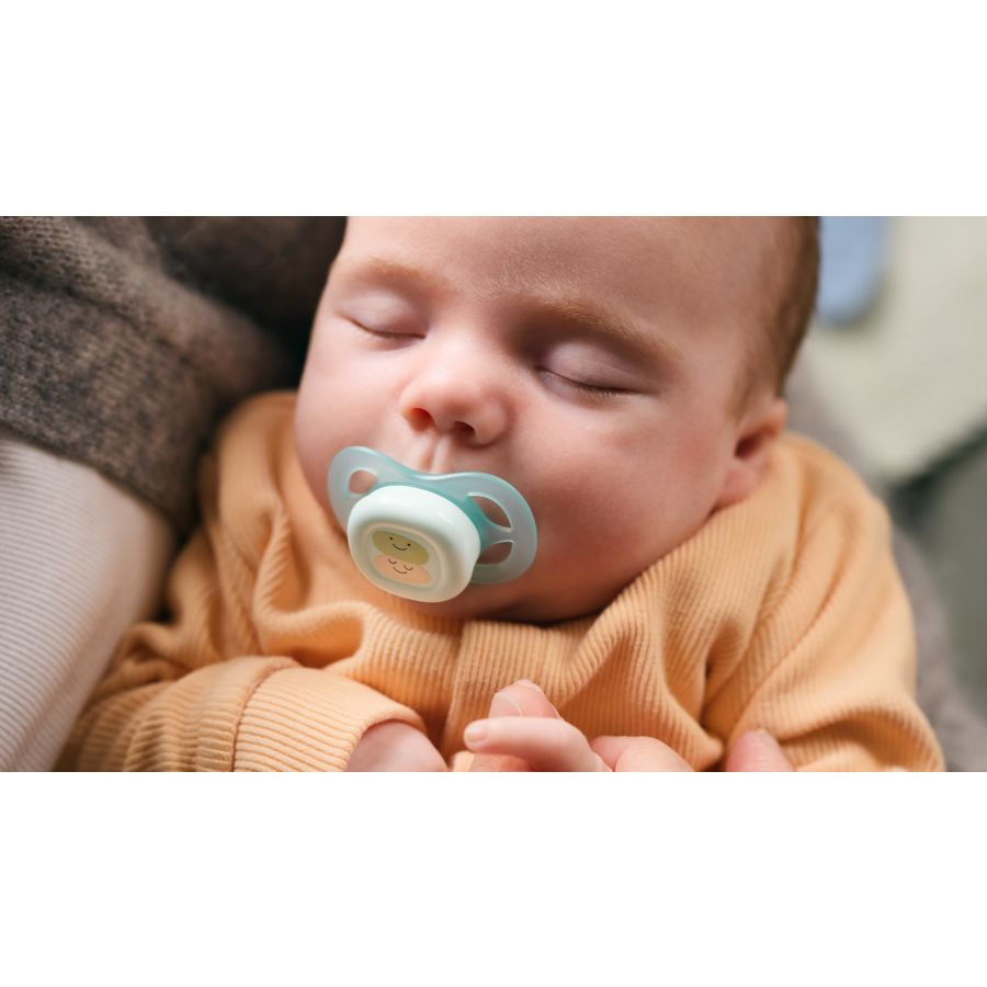 Soothing newborns from day one