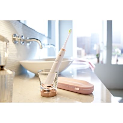 Bolj beli in zdravi zobje vse življenje