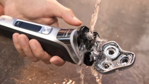 How to replace the shaving heads on the S9000 shaver