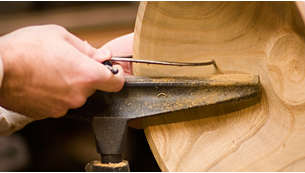 Handgemaakte luidsprekerbehuizing van stevig hout