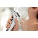 Smooth glide, sensitive shave