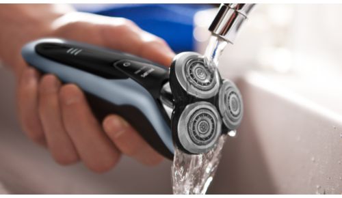 Shaver can be rinsed clean under the tap