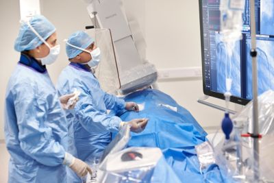 Interventional cardiologists performing PCI using Philips Azurion system