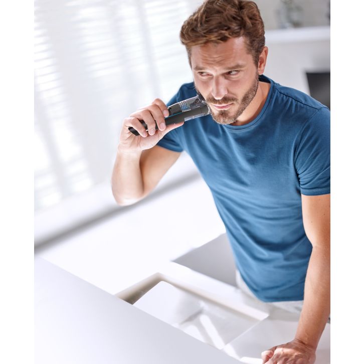 Less mess vacuum trimmer