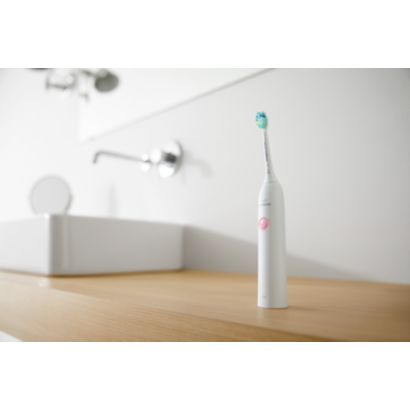 Clinically proven to provide superior cleaning *