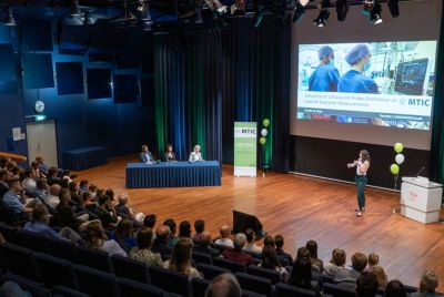 Esmée de Boer ontving de Best Pitch Award voor haar onderzoek