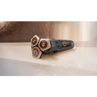 Shaver S9000 Prestige Rasoio elettrico Wet & Dry ricondizionato