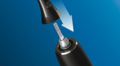 Click-on design for simple brush head placement