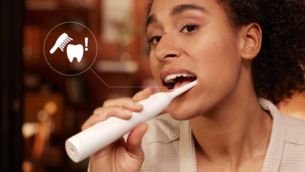 Skydda tandköttet med den inbyggda tryckvarningen