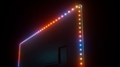 Lasă-te captivat de ceea ce iubeşti. Televizor Ambilight.