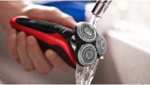 Shaver can be rinsed clean under the tap