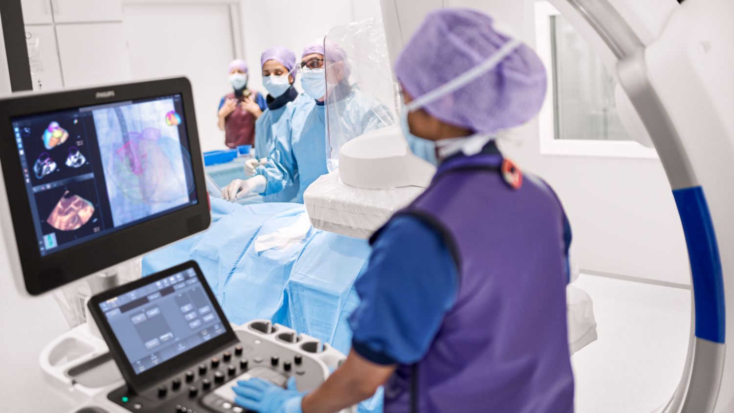 Hospital clinician using an EPIQ machine