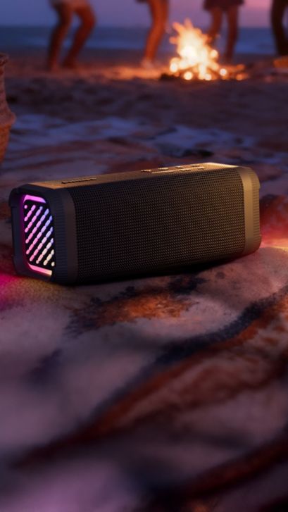 Philips-luidspreker met diepe bas, kleurrijke verlichting en een robuust ontwerp.