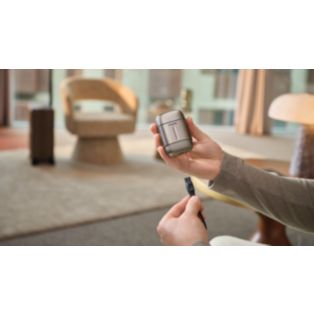 Philips Shaver 700 Series Kompakter, elektrischer Nass- und Trockenrasierer