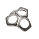 Keeps shaving heads in position