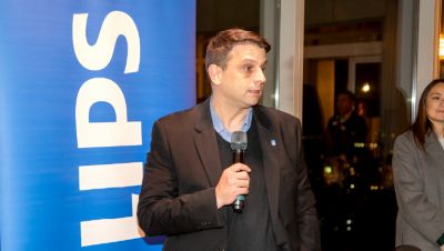 Speaker presenting at Philips Chile SOCHRADI radiology event