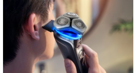 i9000 Prestige ウェット＆ドライ電動シェーバー XP9204/30