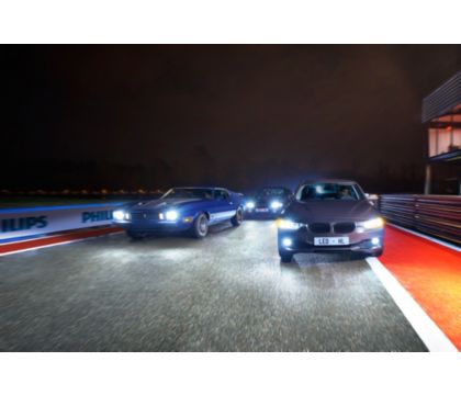 Philips X-treme Ultinon LED H7 12V 12985BWX2 6000K Bright Car LED
