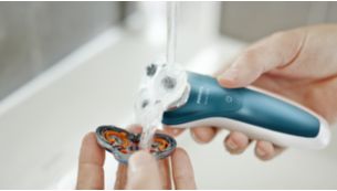 Shaver can be rinsed clean under the tap