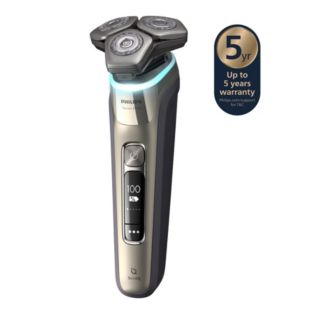 Shaver series 9000 Wet & Dry electric shaver with SkinIQ